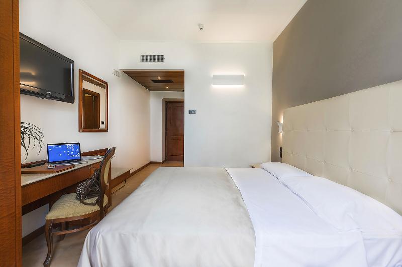Grand Hotel Telese מראה חיצוני תמונה